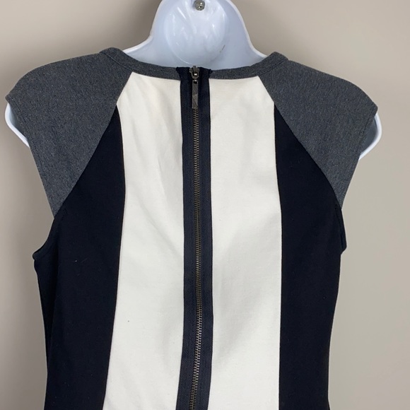 Xensie XS dress - Picture 2 of 4